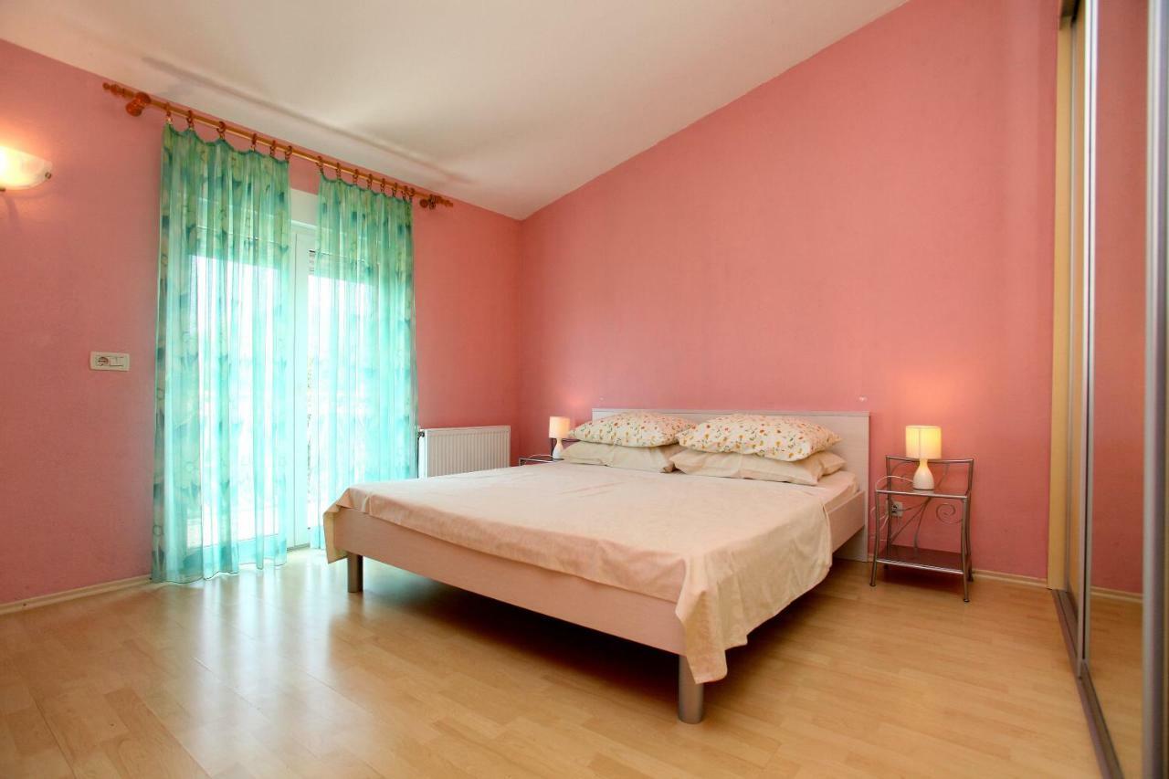 Apartman Dinka 特罗吉尔 外观 照片