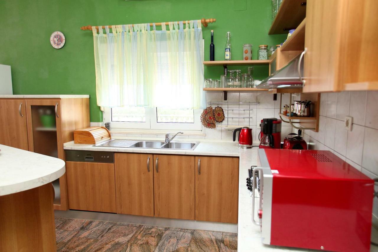 Apartman Dinka 特罗吉尔 外观 照片