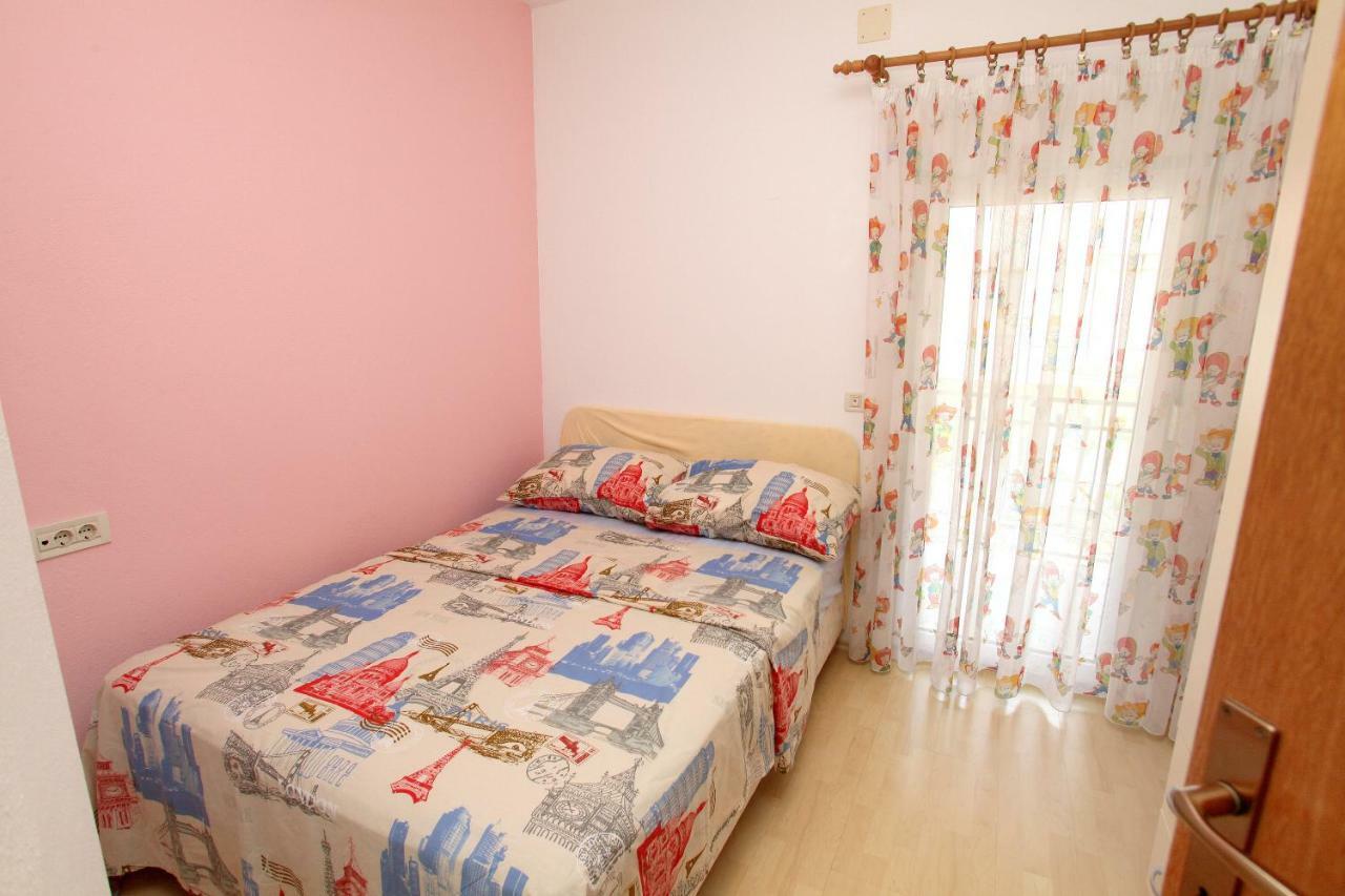 Apartman Dinka 特罗吉尔 外观 照片